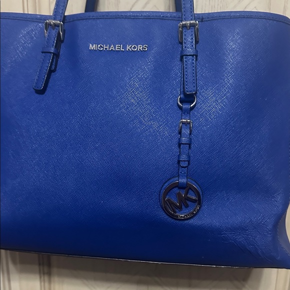 Michael Kors Royal Blue jet set travel tote - Picture 2 of 12